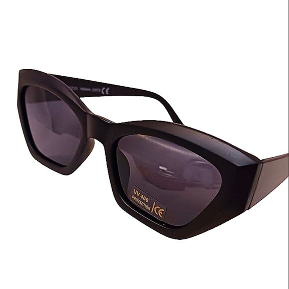 ARTSY Cat Sunglasses BLACK Angular Modern Angular UV Lens The Matrix Punk Goth - Picture 2 of 12